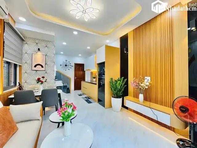 Chính chủ bán nhà hẻm tại đường Lê Quang Định, Gò Vấp, giá 5.95 tỷ
