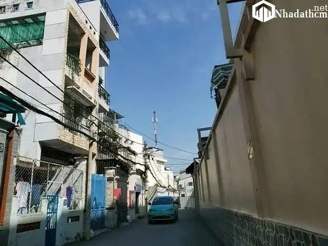 Nhà 1 trệt, 1 lửng, 2 lầu sân thượng gồm 2 phòng khách, 3 PN , Gò Vấp