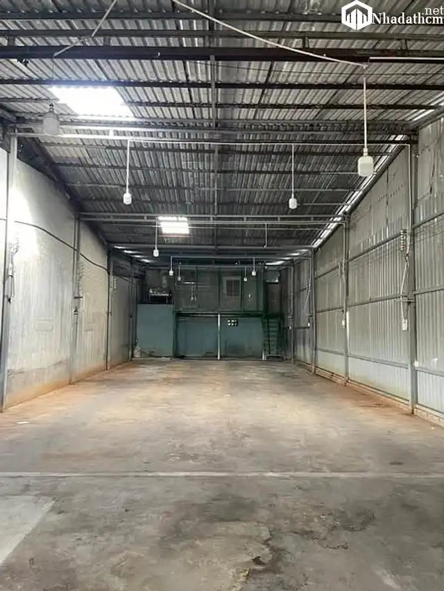 Cho thuê kho có điện 3fa, đường xe tải 10 tấn, giá 12 triệu, tại Bình Chánh