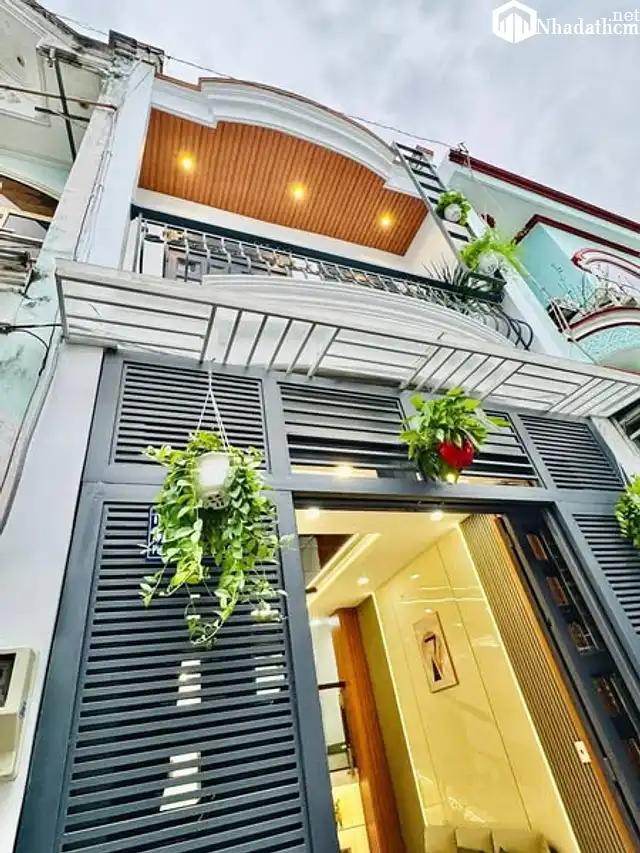 Chính chủ bán nhà gần chợ Tân Sơn, giá 4 tỷ, hẻm xe hơi, Quận Gò Vấp