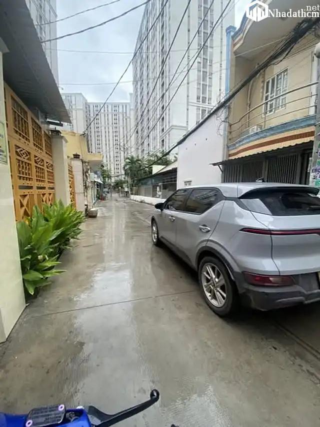 Bán nhà hẻm xe hơi tại Bình Tân, gần trường học, giá 3.9 tỷ