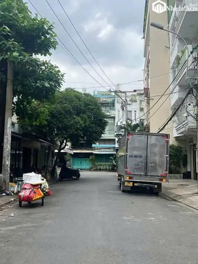 Bán nhà mặt tiền kinh doanh, gần trường học, giá 14.5 tỷ, đường Bàu Cát, Tân Bình