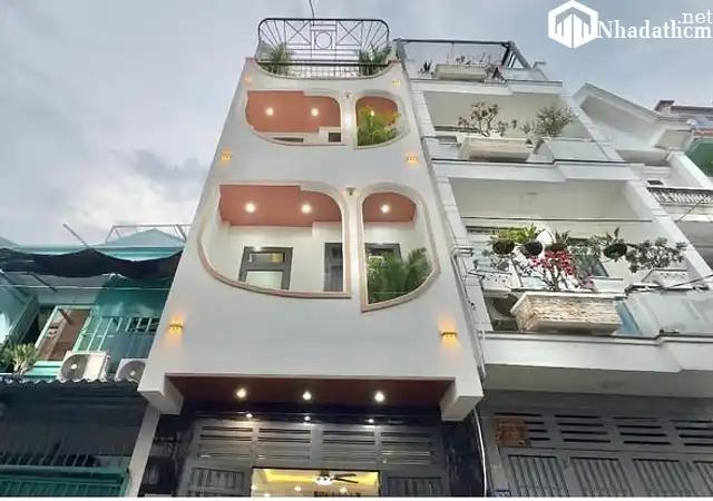 Bán nhà 4 tầng, 4 pn hẻm xe hơi, giá 5.5 tỷ gần siêu thị Emart, Gò Vấp