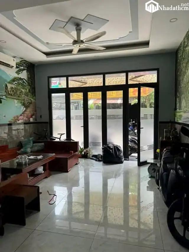 Nhà mặt tiền vị trí trắc địa đương Bình Thành, Bình Tân, giá 9 triệu