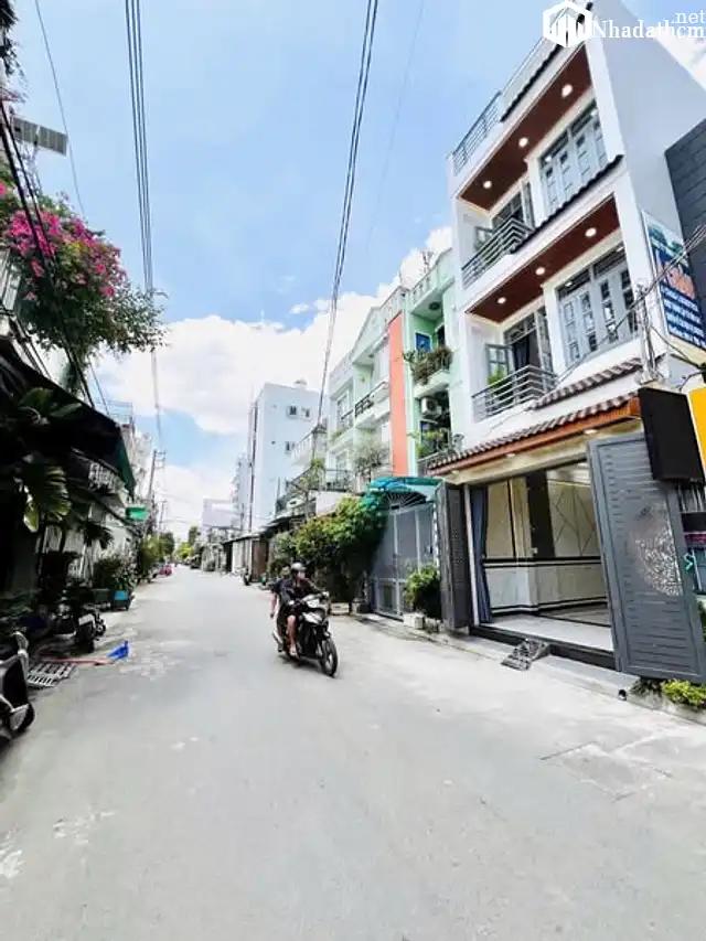 Nhà dưới 7 tỷ, mặt tiền sầm uất, kinh doanh tốt, tại Quận 12