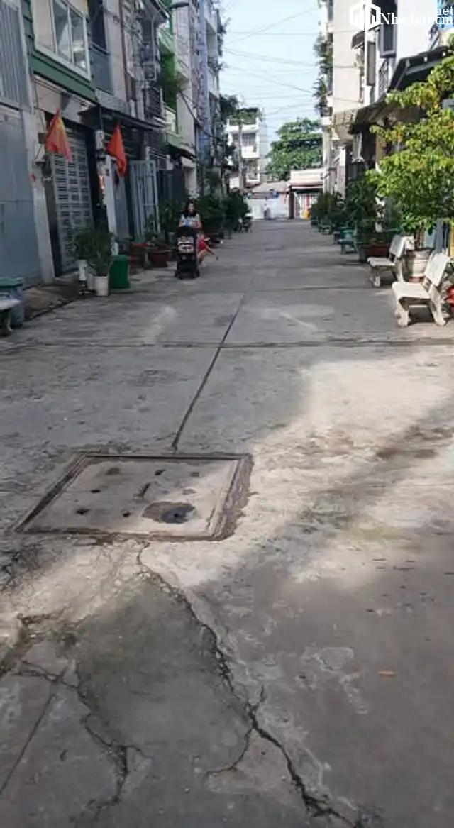 Nhà gần mặt tiền đường Hà Huy Giáp, Quận 12, 56m2, giá 5.3 tỷ