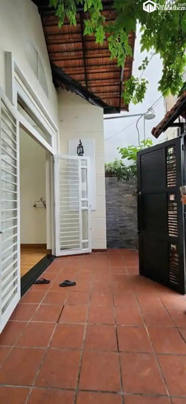 Chính chủ cần bán nhà 60m2, giá 4.3 tỷ, hẻm xe hơi, Thủ Đức