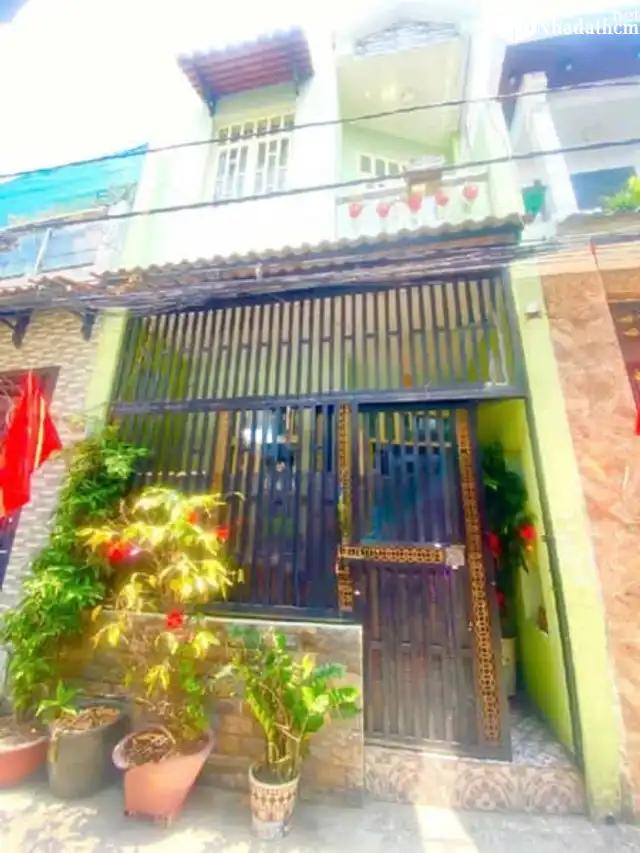 Nhà sát chợ Bình Long, 2 tầng, 43m2, giá 4 tỷ, Phường An Lạc