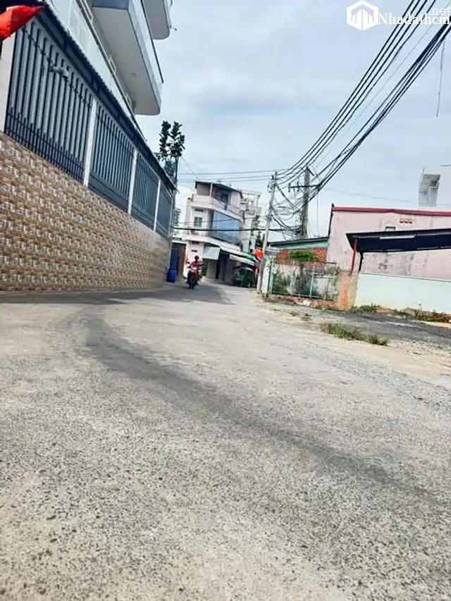 Đất gần trạm Metro Suối Tiên, 60m2, giá 3.5 tỷ, sổ riêng