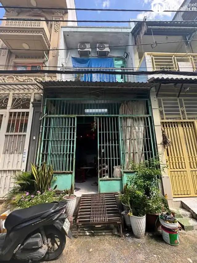 Bán nhà hẻm nhựa 5m xe tải tới cửa, 30m2, 1 lầu, 2pn, 2wc, giá 3.28 tỷ